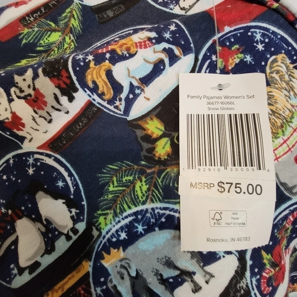 NWT Vera Bradley sz Large Christmas  Snow Globe Pajamas Set Top And Bottoms